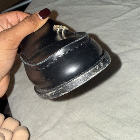 CHANEL Black Leather CC Flats Loafer Size EU 39.5 - Picture 4 of 5